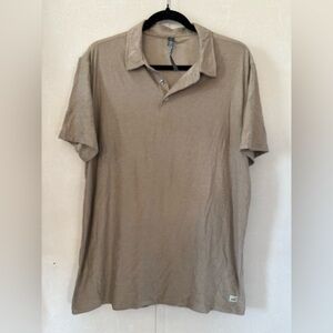 Vuori Men’s polo Twill Color Worn once for a wedding Med